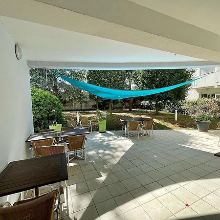 Апарт отель Domitys Le Clos Du Cedre Dompierre-sur-Mer Экстерьер фото